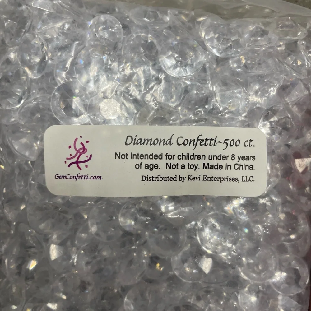 Diamond Confetti 10 Carat 10 Packets of 500 In Clear, Ruby, Emerald, Red, Yellow - Picture 2 of 7